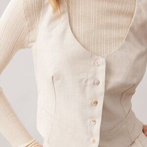 Rihoas The Apricot Round Neck Button Up Waistcoat